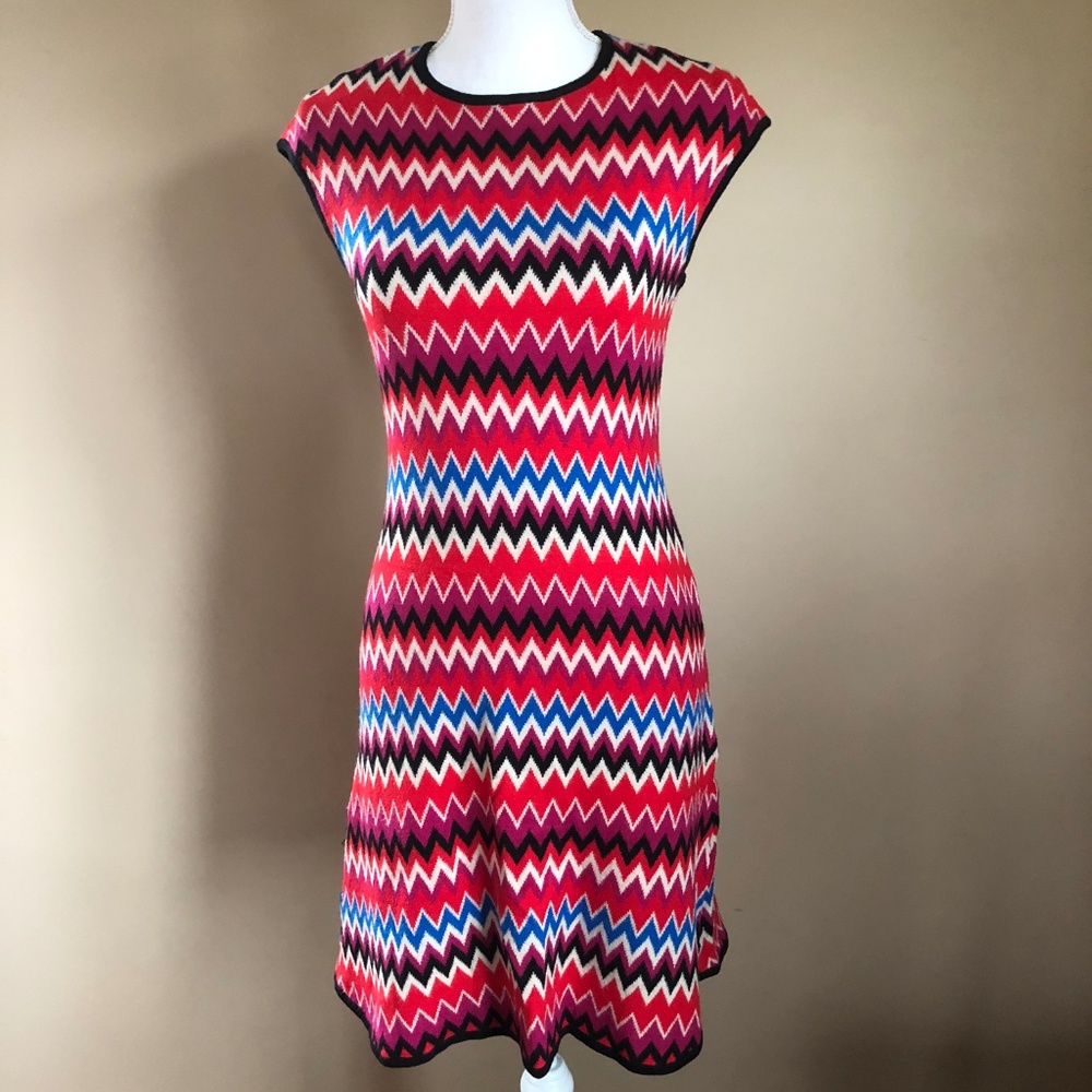 Eva Mendes  | Chevron Print Knit Dress  XS